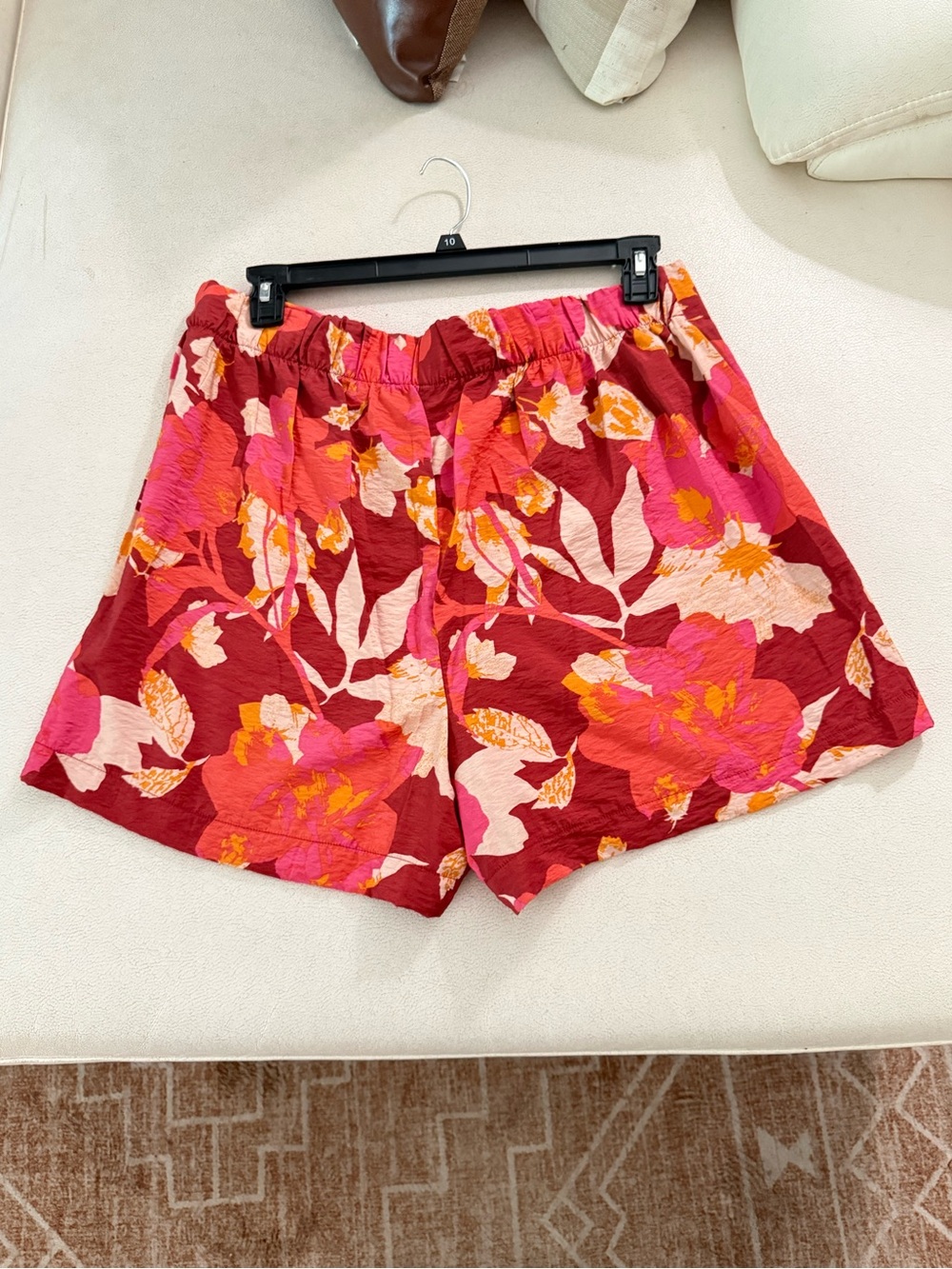 Versona Floral Elastic-Waist Shorts - Red Pink Orange